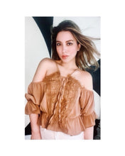 Load image into Gallery viewer, Carmela Top (camel)
